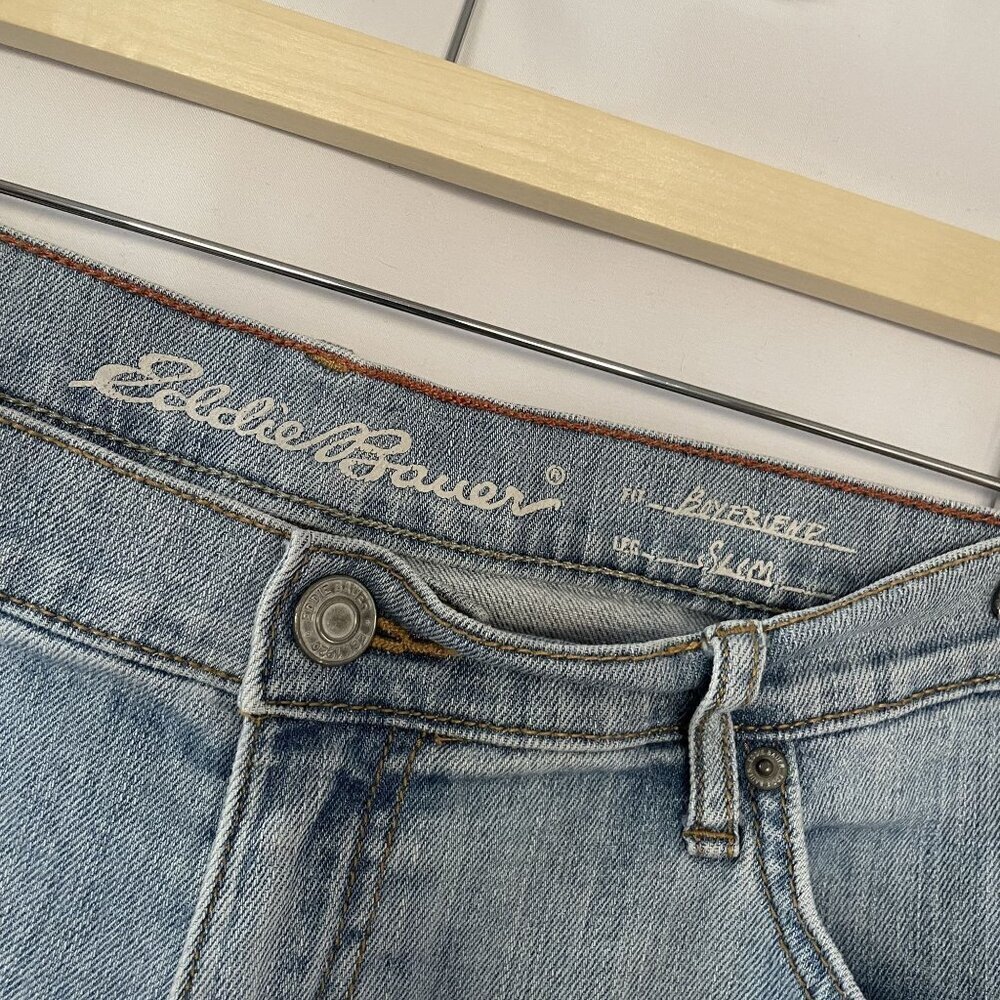 Eddie Bauer women's‎ jeans light wash embroidered details boyfriend slim size 12 - Picture 4 of 7